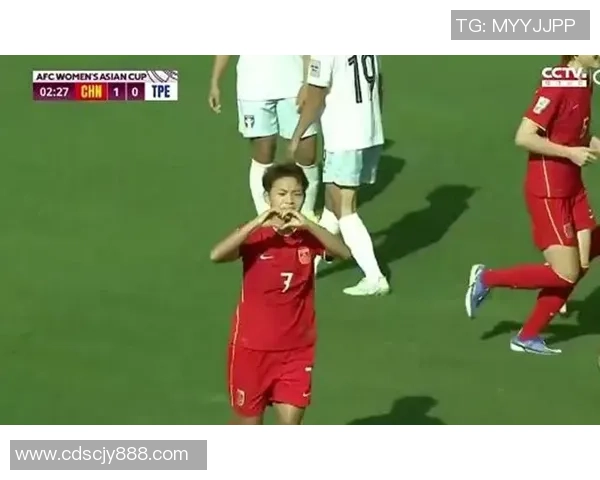 足球明星场上唇语解读揭秘球员情绪与战术传递的无声语言